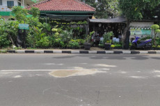 Pengendara Motor di...