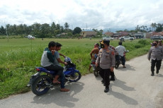 COVID-19 Menggila di...