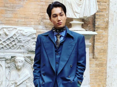 10 Idol K-Pop dengan...