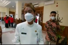 Beredar Suara Telepon...