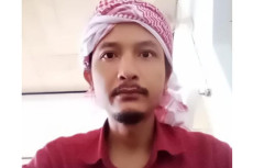 Al-Quran Kitab Mulia...