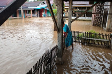 Banjir Bandang Terjang...