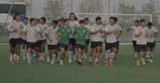 Shin Tae-yong Bahas...
