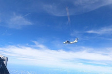 16 Jet Tempur China...