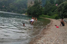 Piknik Berujung Maut,...