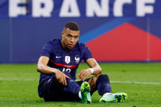 PSG Minta Peminat Mbappe...