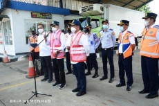 Berantas Truk ODOL,...