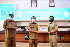Pemkab Bantaeng Dapat...