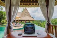 Work From Bali Segera...