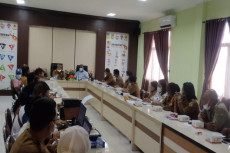 Bupati Mimika: Hentikan...