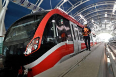 Pembangunan LRT Jabodebek...
