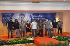 Kasus Nasabah Minna...