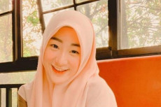Hadiri Sidang Perceraian,...