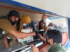 Datangi TPBS Pasar Tagog,...