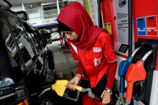Harga BBM Bakal Naik...