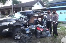 Kecelakaan Maut di Tol...