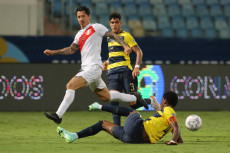 Berbalas Gol, Ekuador...