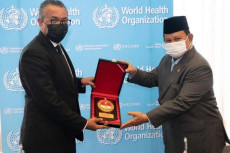 Bahas Kerja Sama Militer...