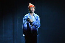 Justin Bieber Minta...