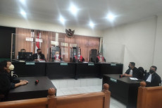 Hakim Tolak Keberatan...