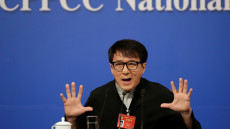 Jackie Chan Ingin Gabung...