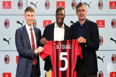 Datangkan Ballo-Toure,...