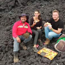 Viral Pizza Pacaya yang...