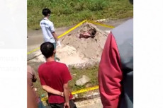 Serang Geger, Mayat...