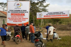 Blitar Bergolak, Pelaksanaan...