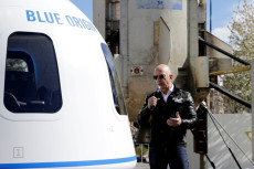 Jeff Bezos Tawarkan...