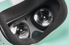 Bantalan Headset Sebabkan...