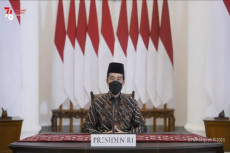 Peringati HUT ke-76...