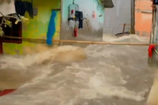 Banjir Terjang Permukiman...