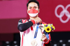 Anthony Ginting Berbagi...