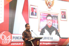 Peringati HUT ke-64,...