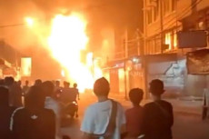 Bengkel Terbakar di...