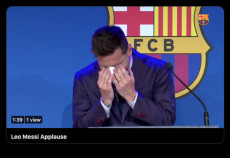 Sambil Menangis, Lionel...