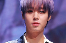 Park Ji Hoon Eks Wanna...