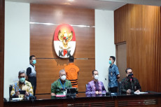 KPK Buka Peluang Tetapkan...