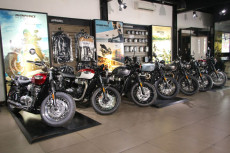 7 Keluarga Baru Triumph...