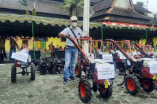 Bantuan Alsintan dari...