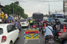 Uji Coba Ganjil Genap,...