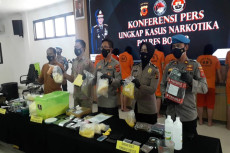 Polres Bogor Bongkar...