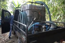 Buang Limbah Ciu ke...