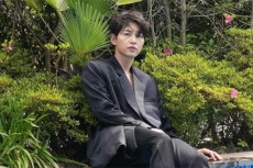Song Joong Ki Ulang...