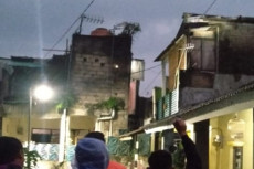 Angin Kencang Terjang...