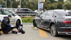 Mobil Ajudan Presiden...