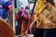 Pusaka dan Senjata Sakti...