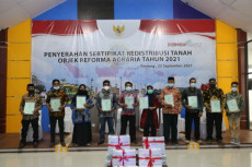 1.189 Sertifikat Gratis...