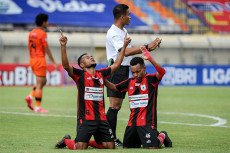 Jacksen F Tiago Beber...